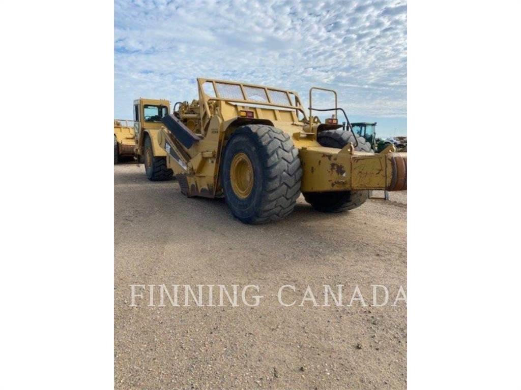 CAT 621G Scraper