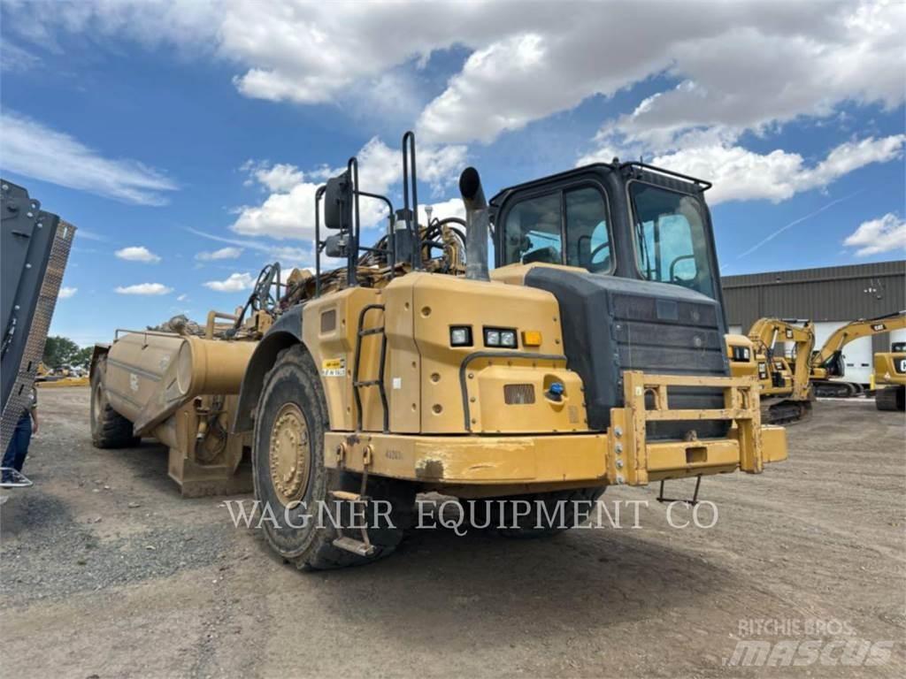 CAT 621K WW Camion citerne à eau