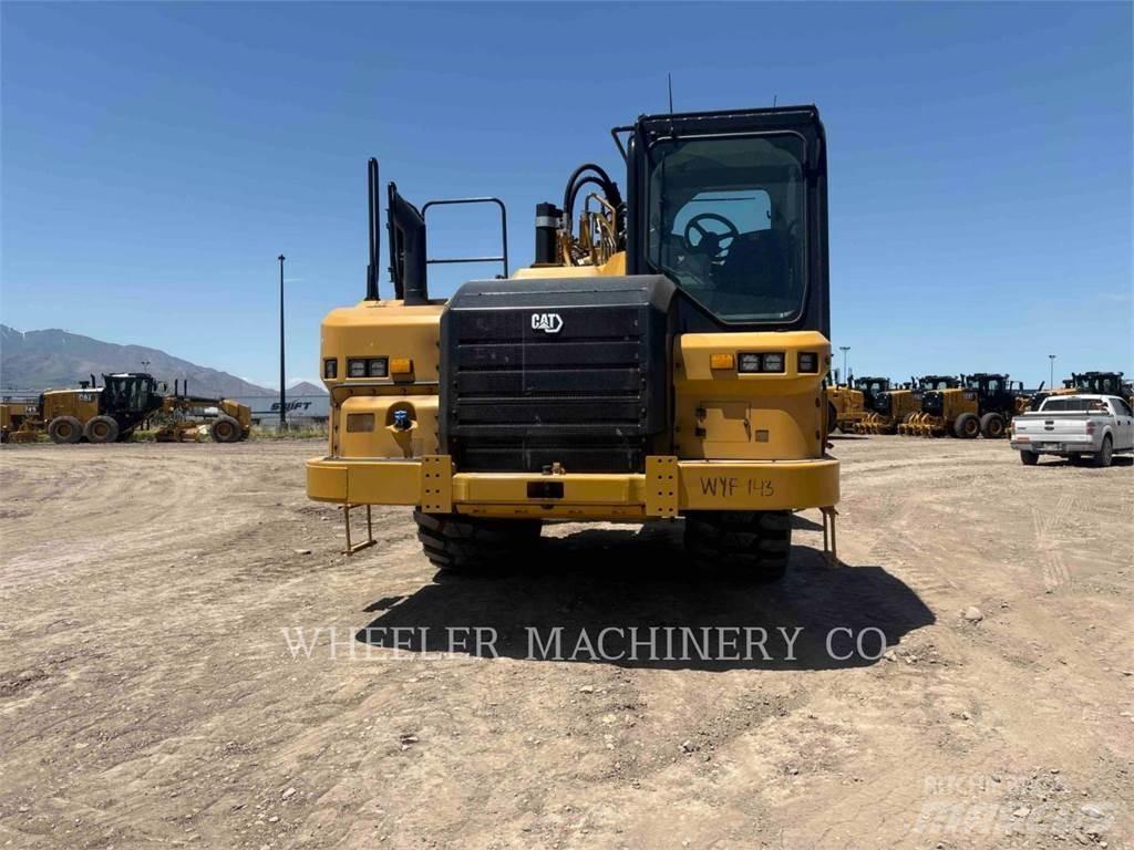 CAT 623 Scraper