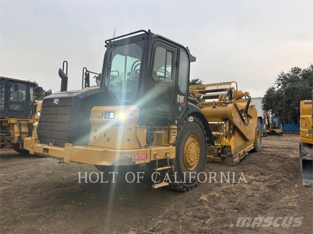 CAT 623 Scraper