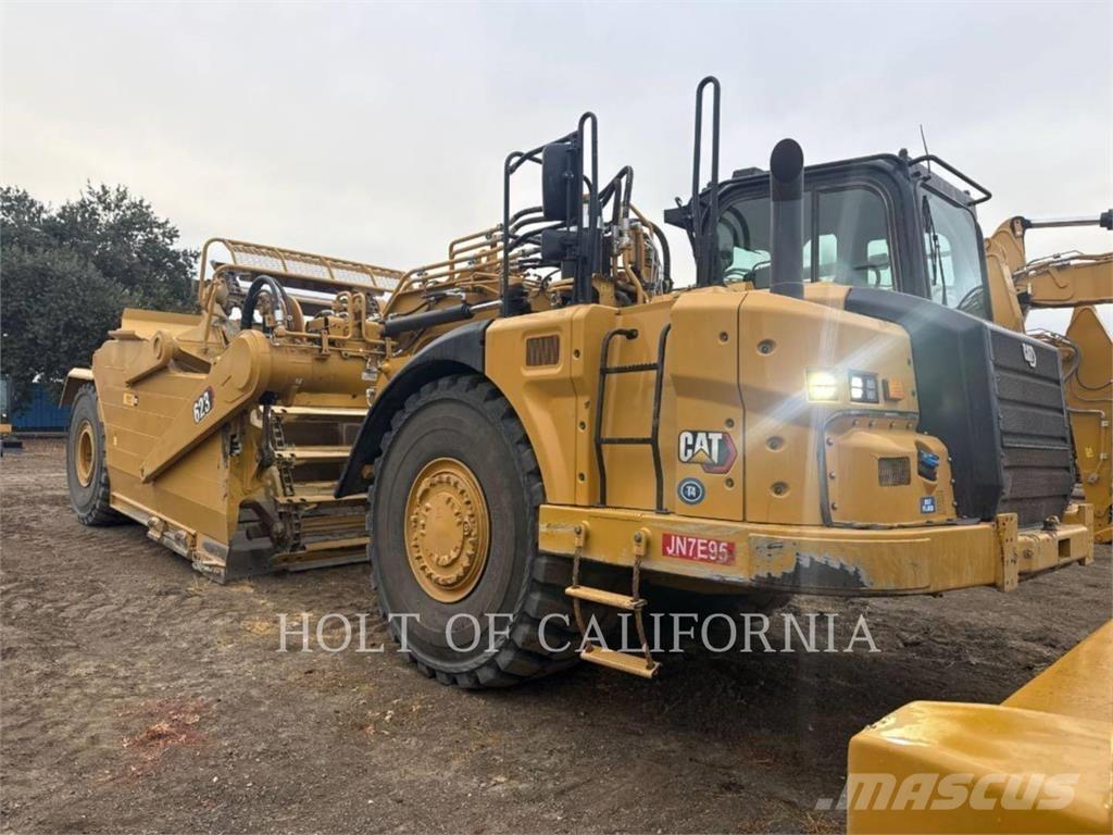 CAT 623 Scraper