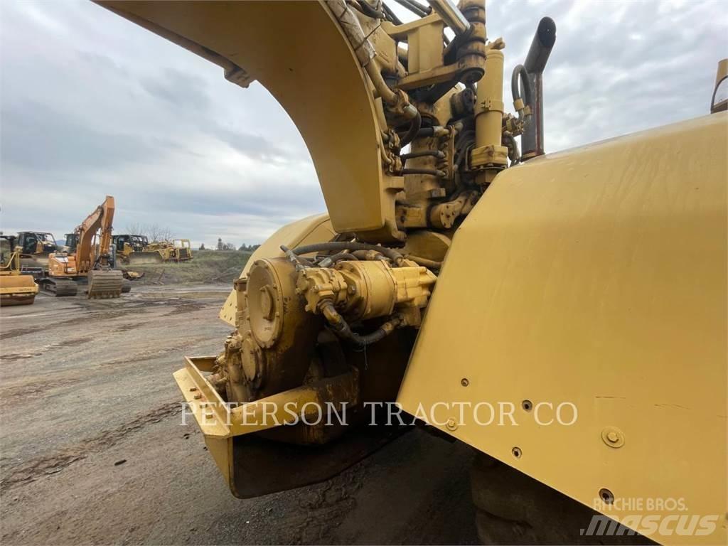 CAT 623B Scraper