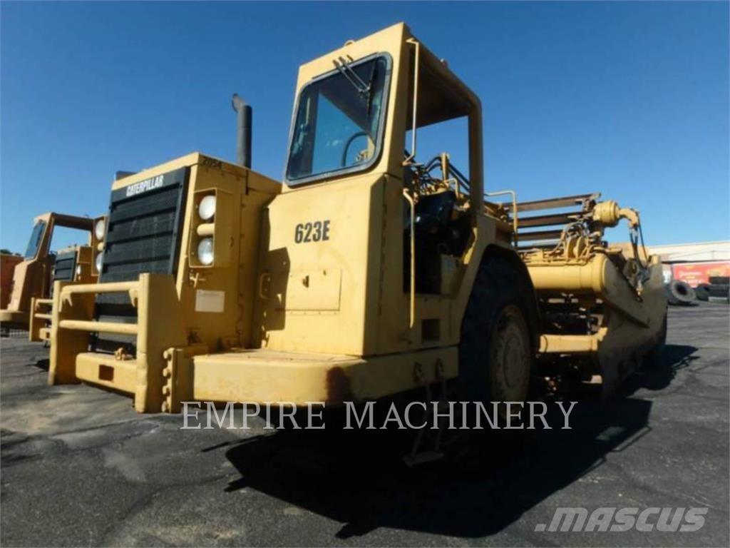 CAT 623E Scraper