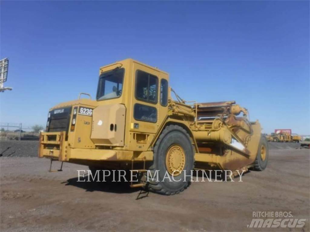 CAT 623G Scraper
