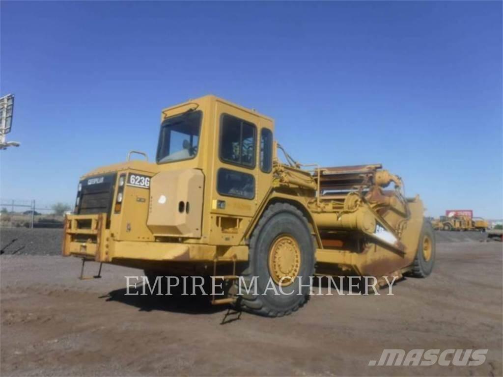 CAT 623G Scraper