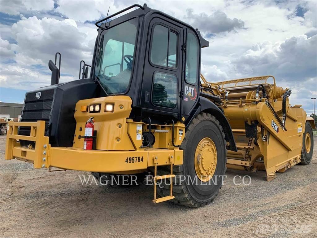 CAT 623K Scraper