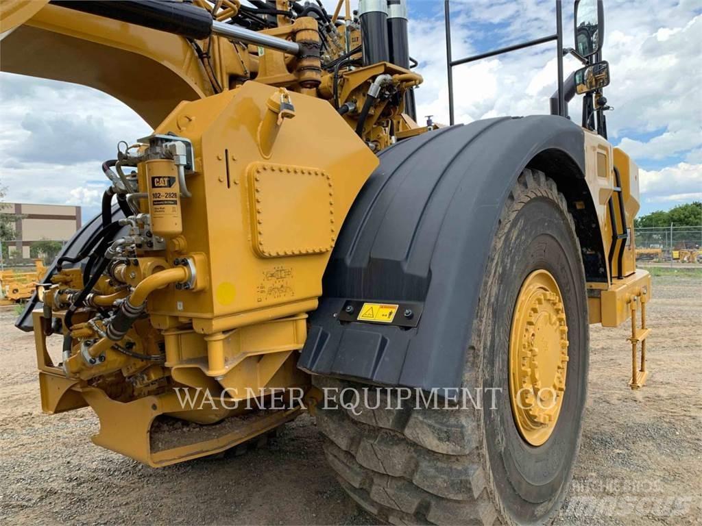 CAT 623K Scraper