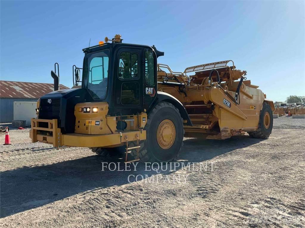 CAT 623K Scraper
