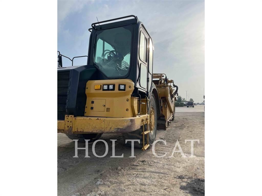 CAT 623K Scraper