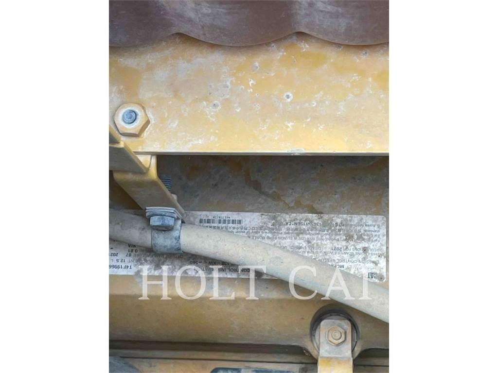 CAT 623K Scraper