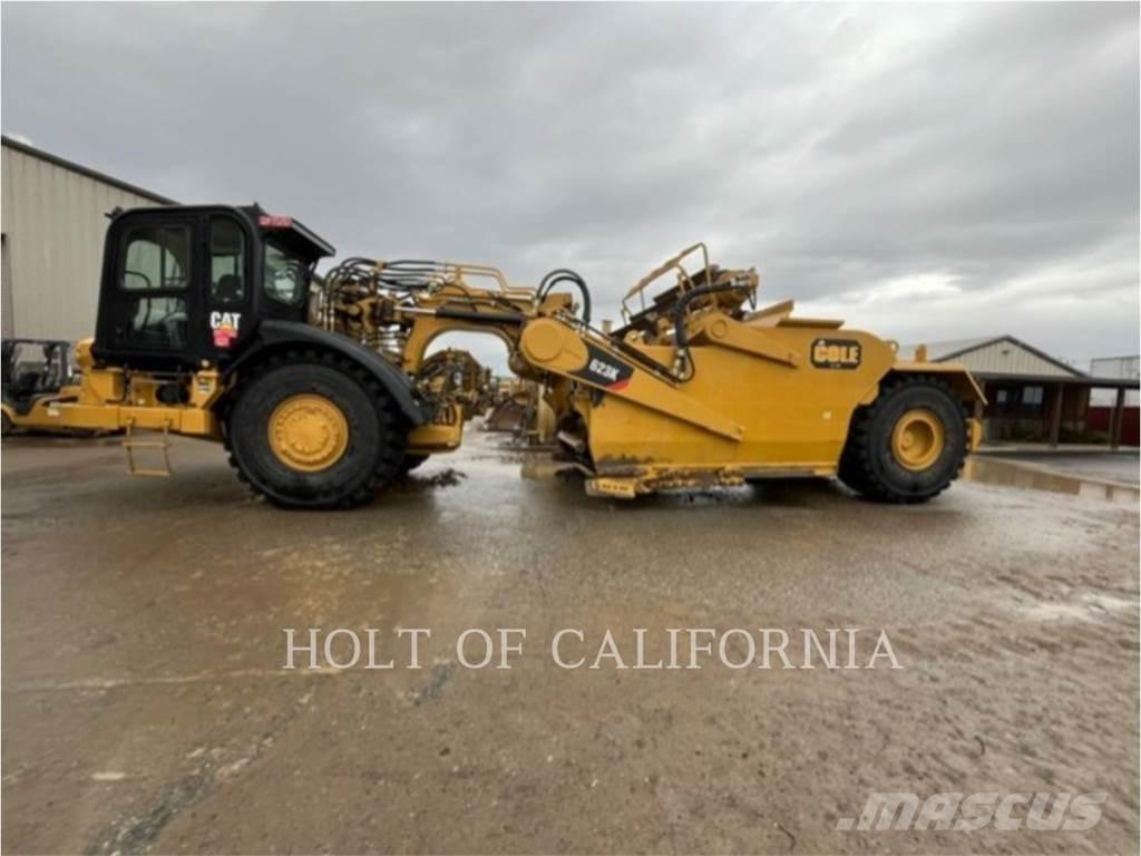 CAT 623K Scraper