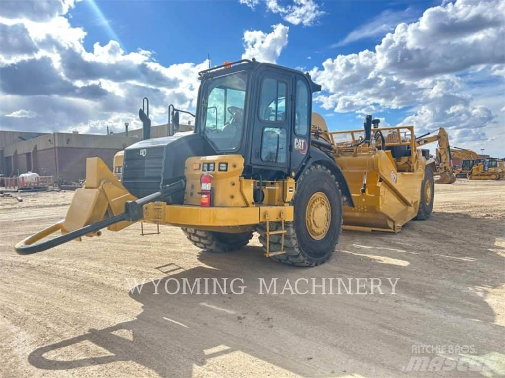 CAT 627 Scraper