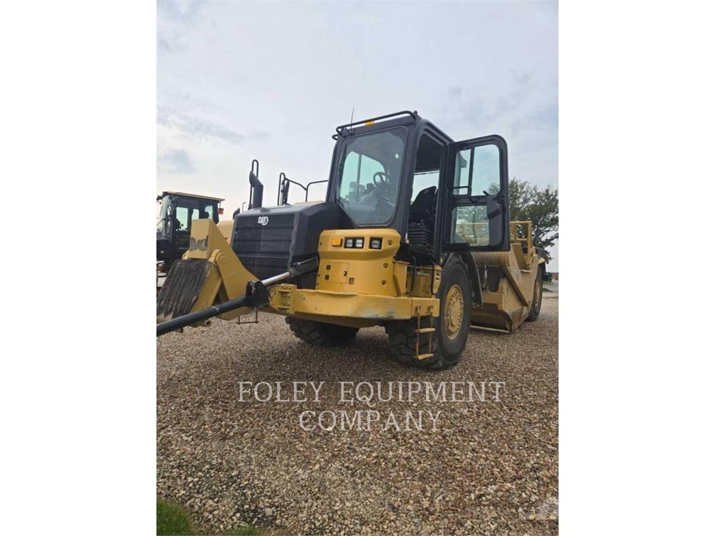 CAT 627-11 Scraper