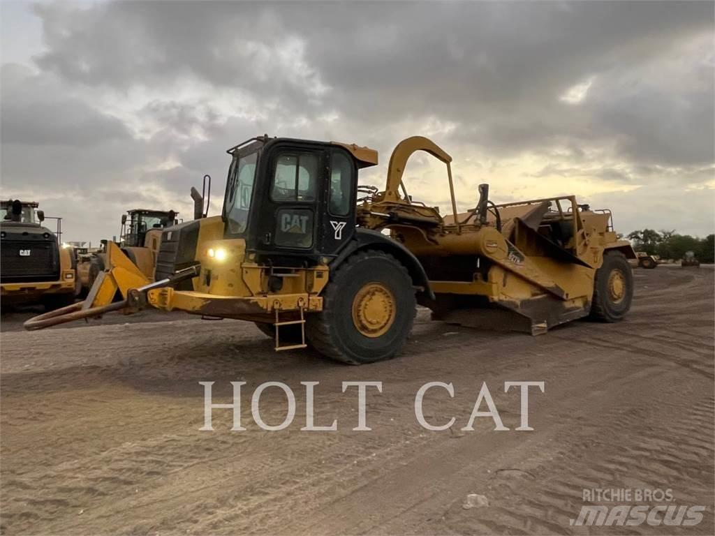CAT 627H Scraper