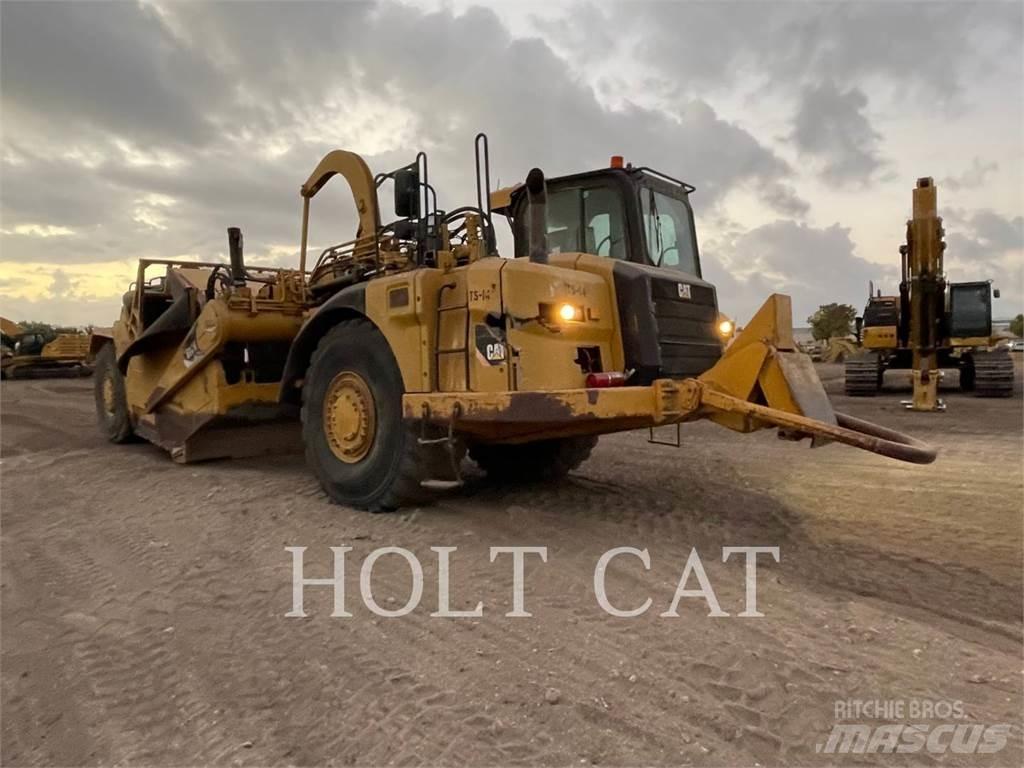 CAT 627H Scraper