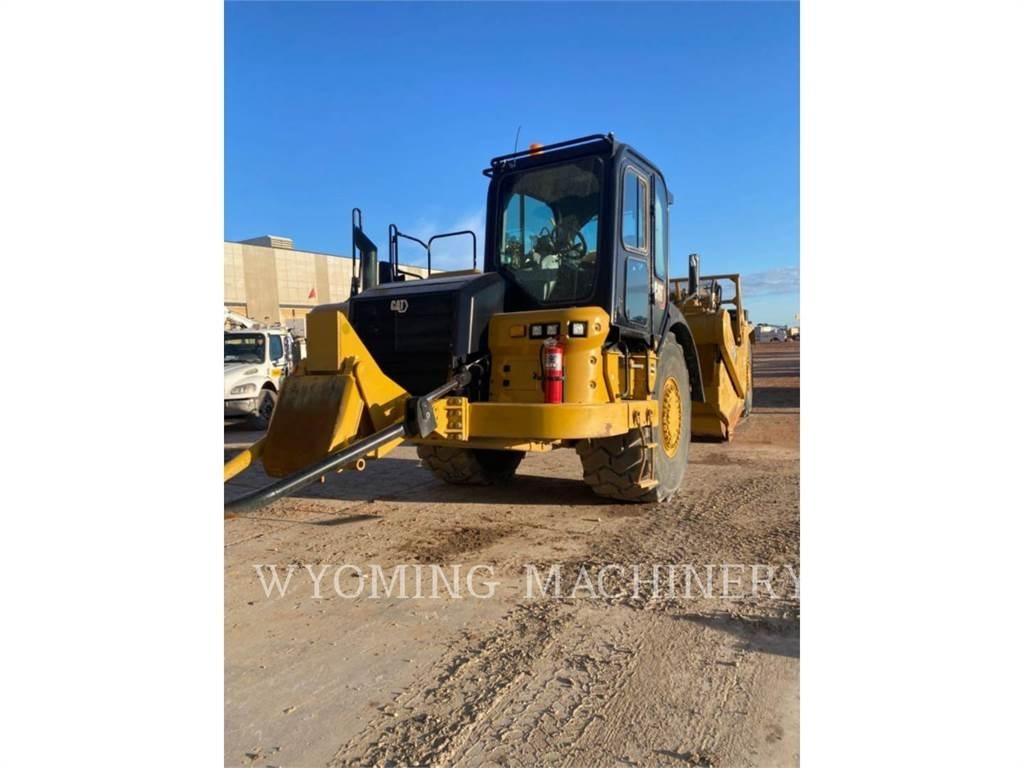 CAT 627K Scraper