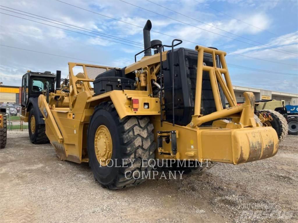 CAT 627K Scraper