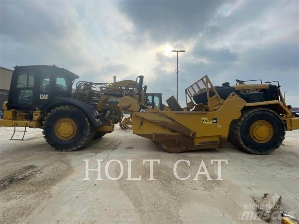 CAT 627K Scraper