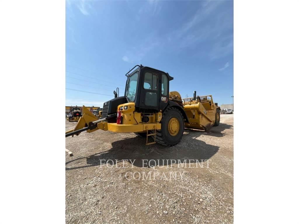 CAT 627K Scraper