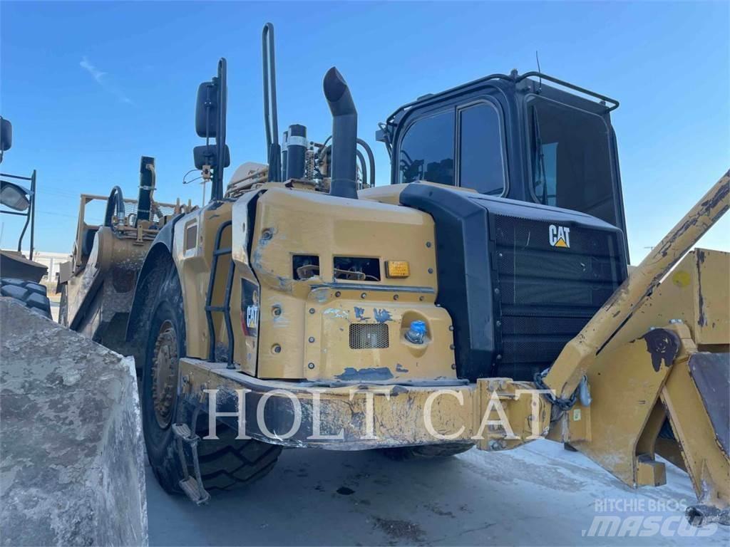CAT 627K Scraper