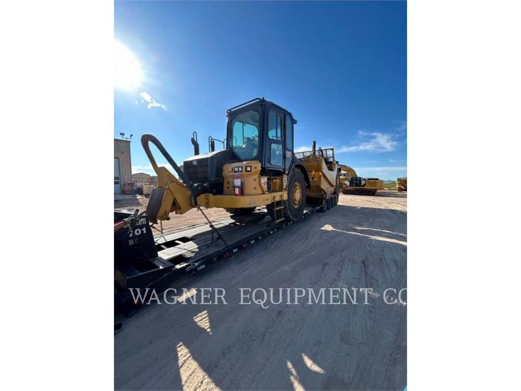 CAT 627K Scraper