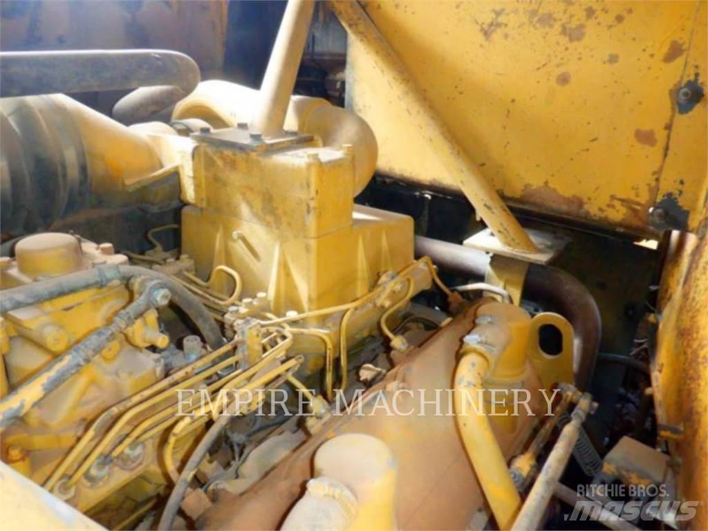 CAT 631D Scraper