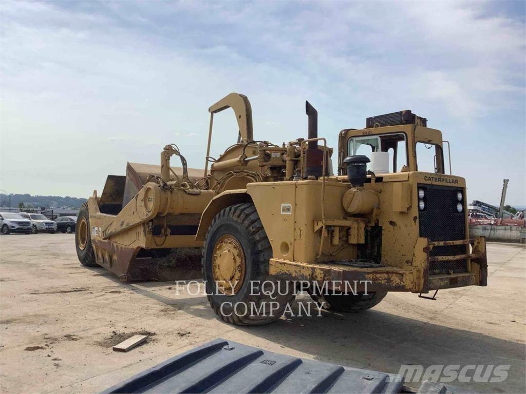 CAT 631D Scraper