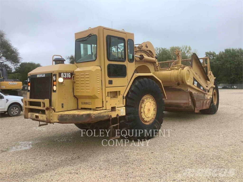 CAT 631G Scraper
