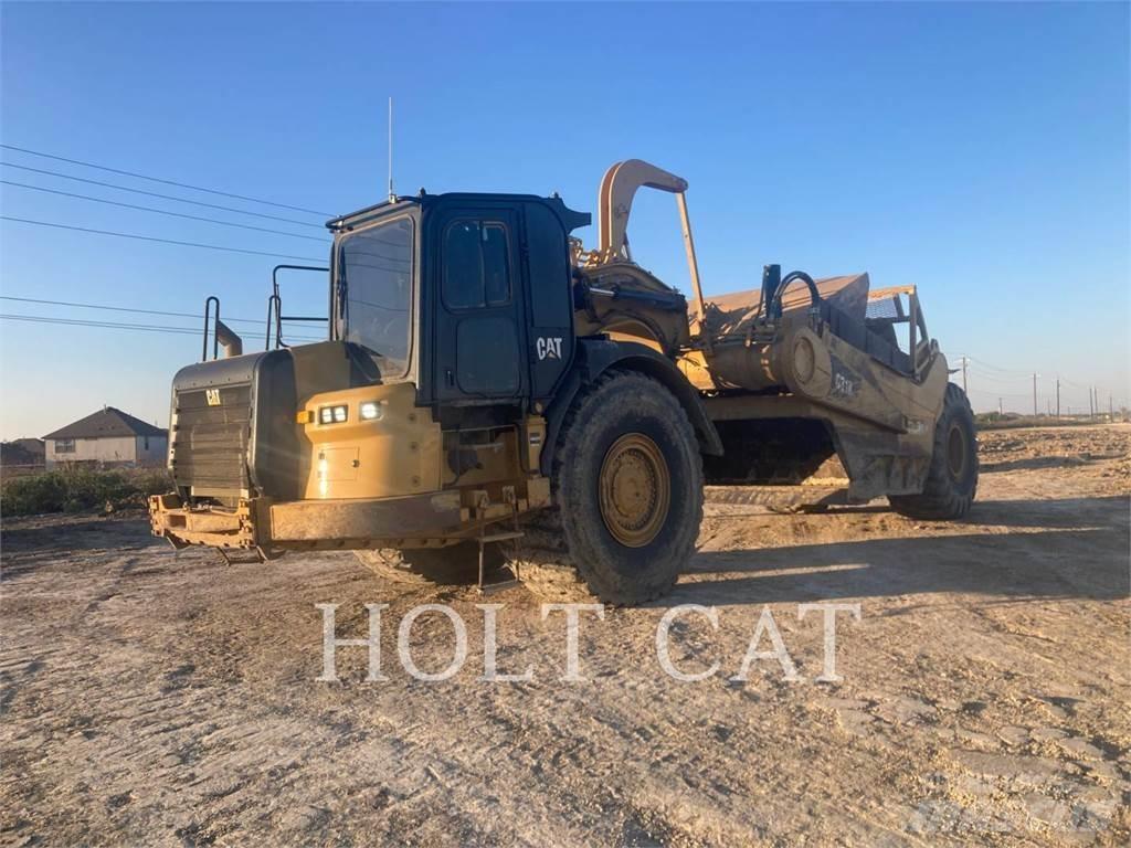 CAT 631K Scraper