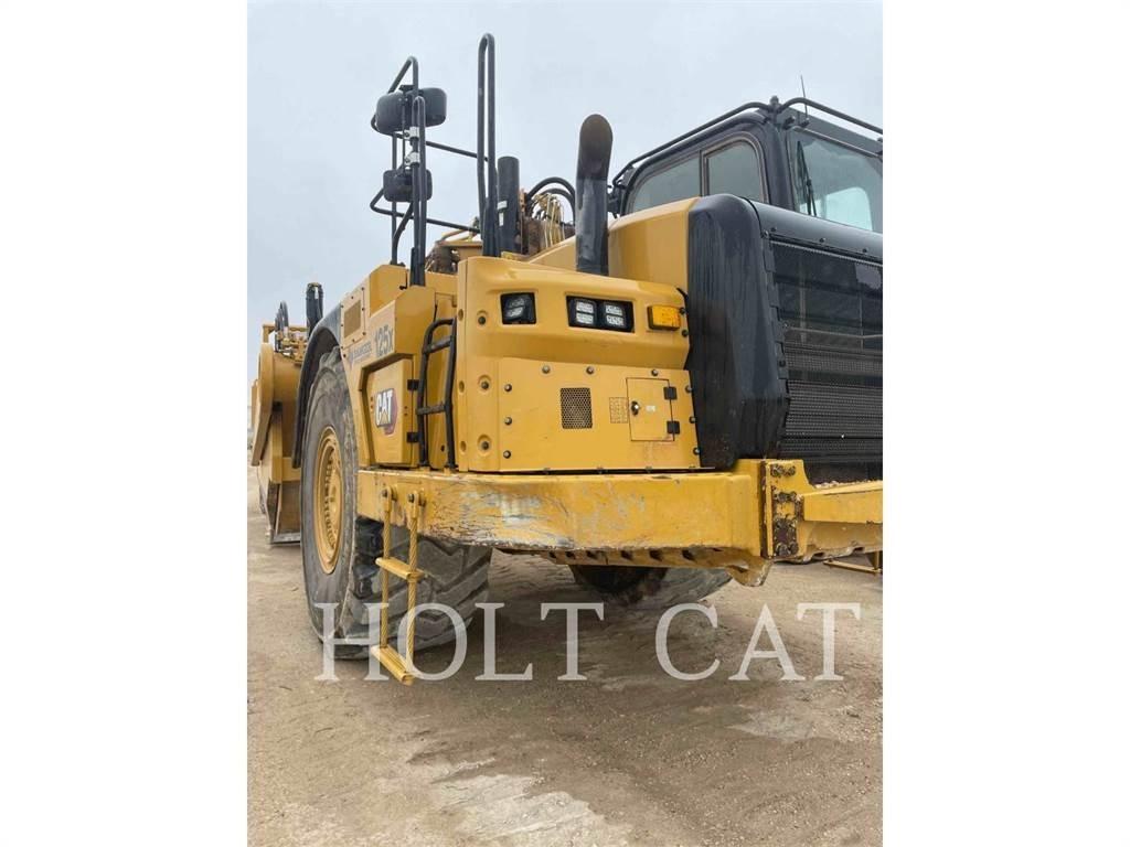 CAT 631K Scraper