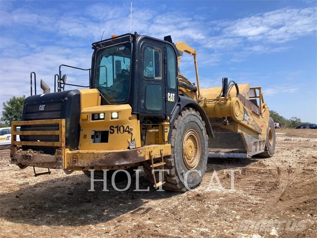 CAT 631K Scraper