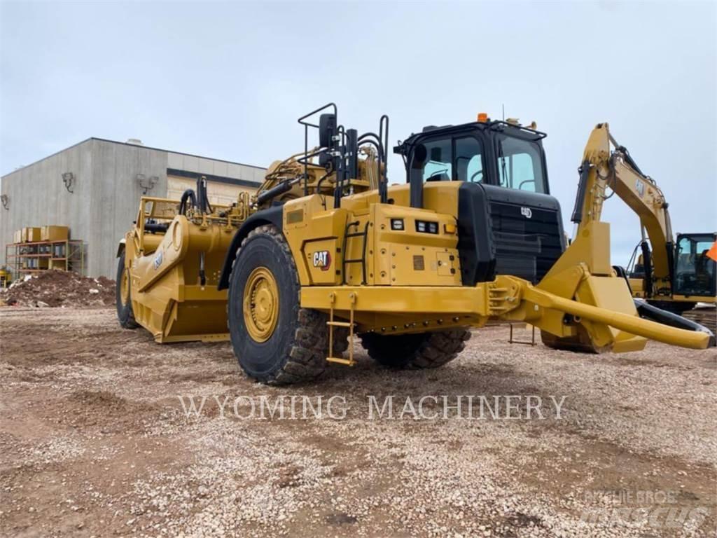 CAT 637 Scraper