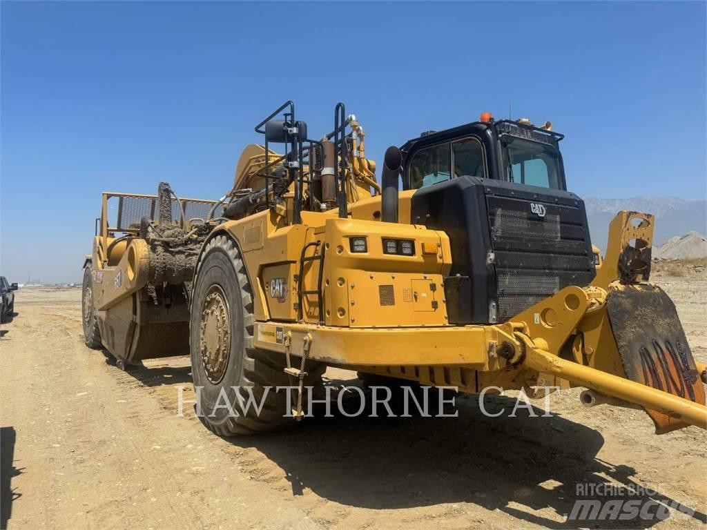 CAT 657 Scraper