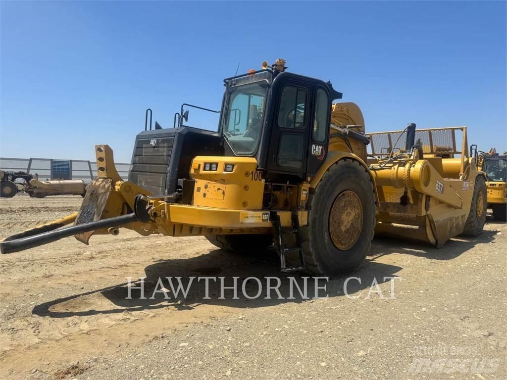 CAT 657 Scraper