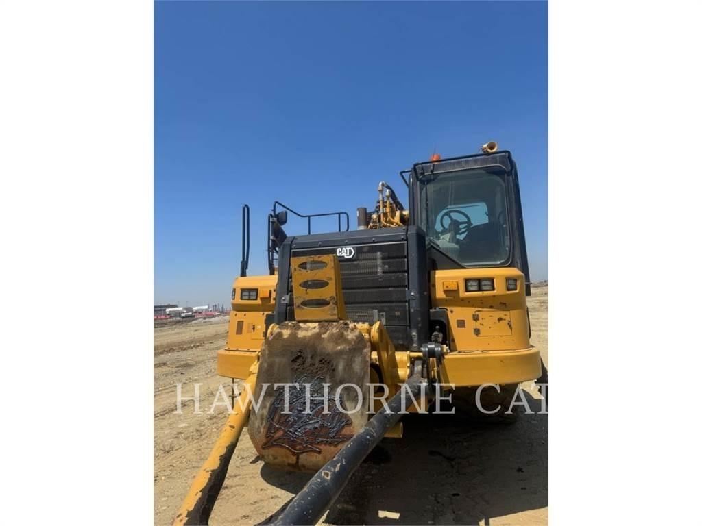 CAT 657 Scraper