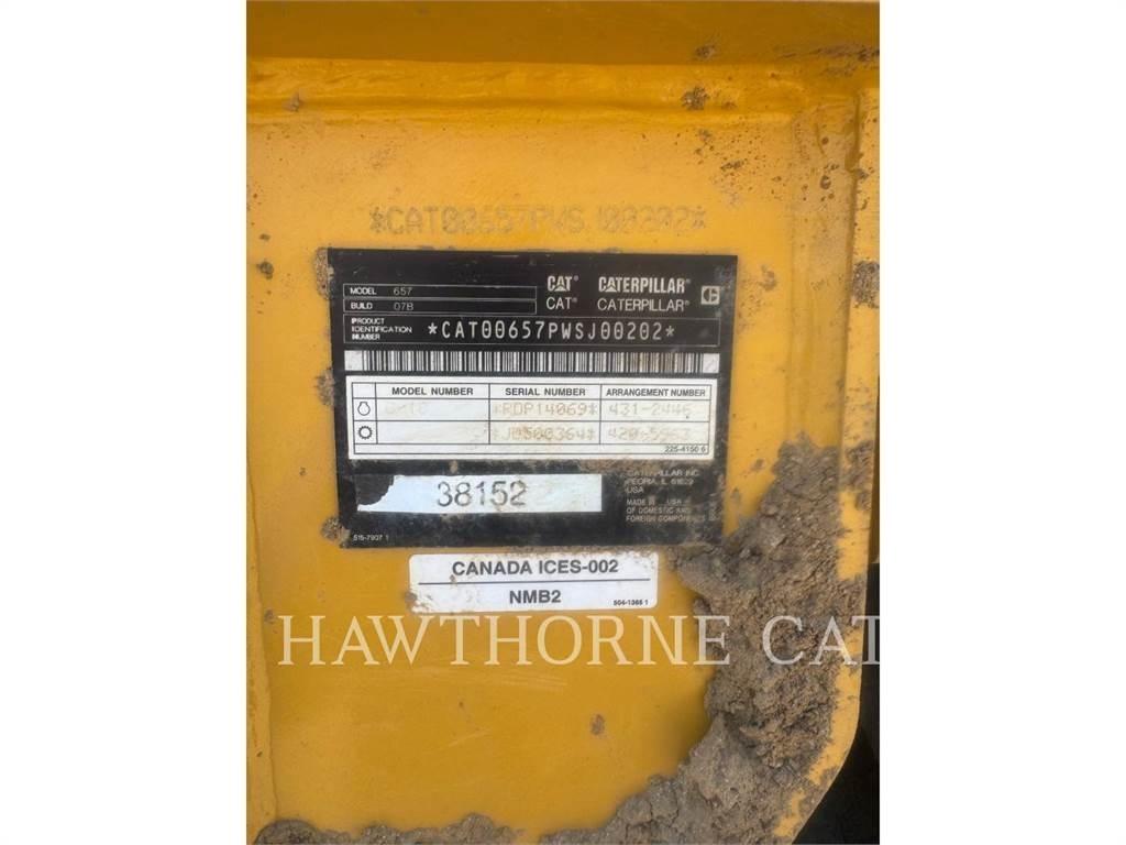 CAT 657 Scraper