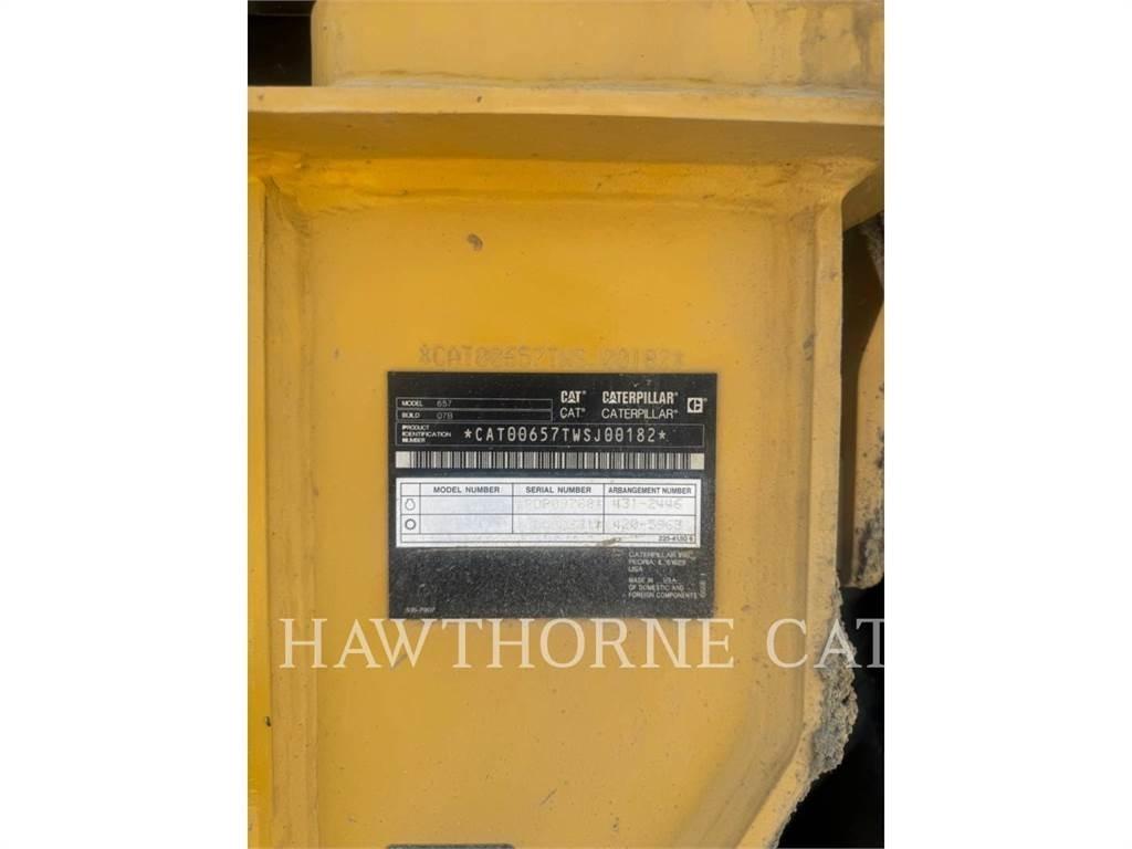 CAT 657 Scraper