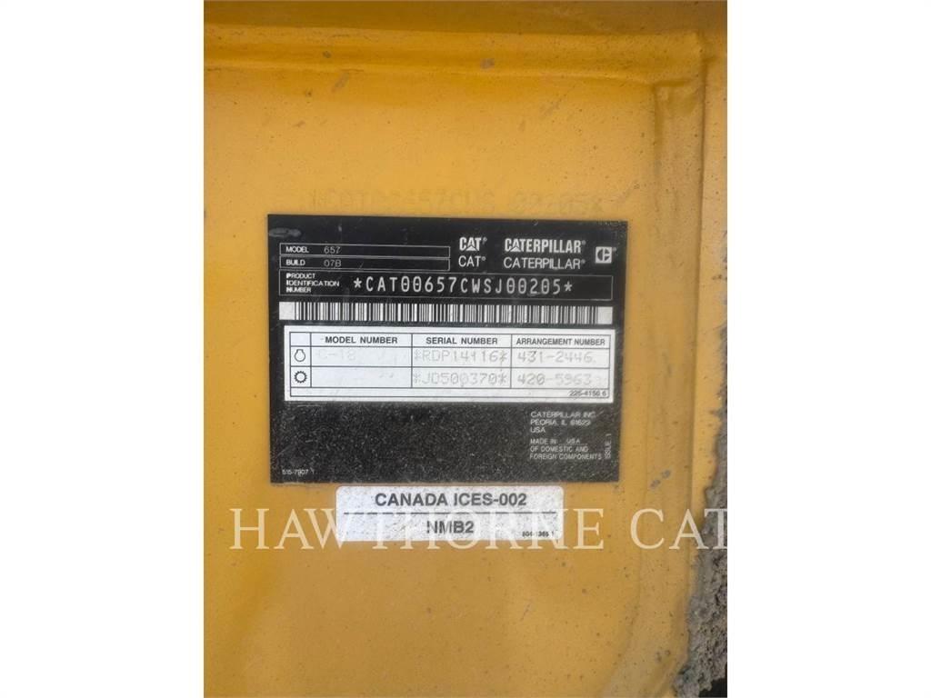 CAT 657 Scraper