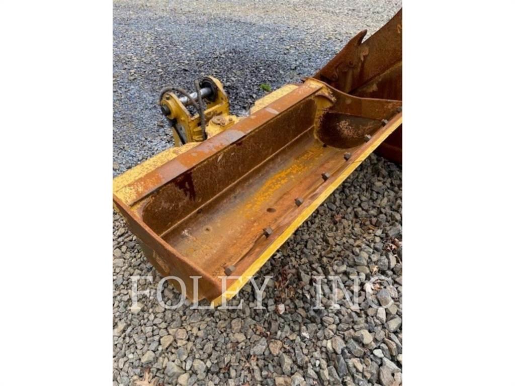 CAT 72 TILT BUCKET Godet