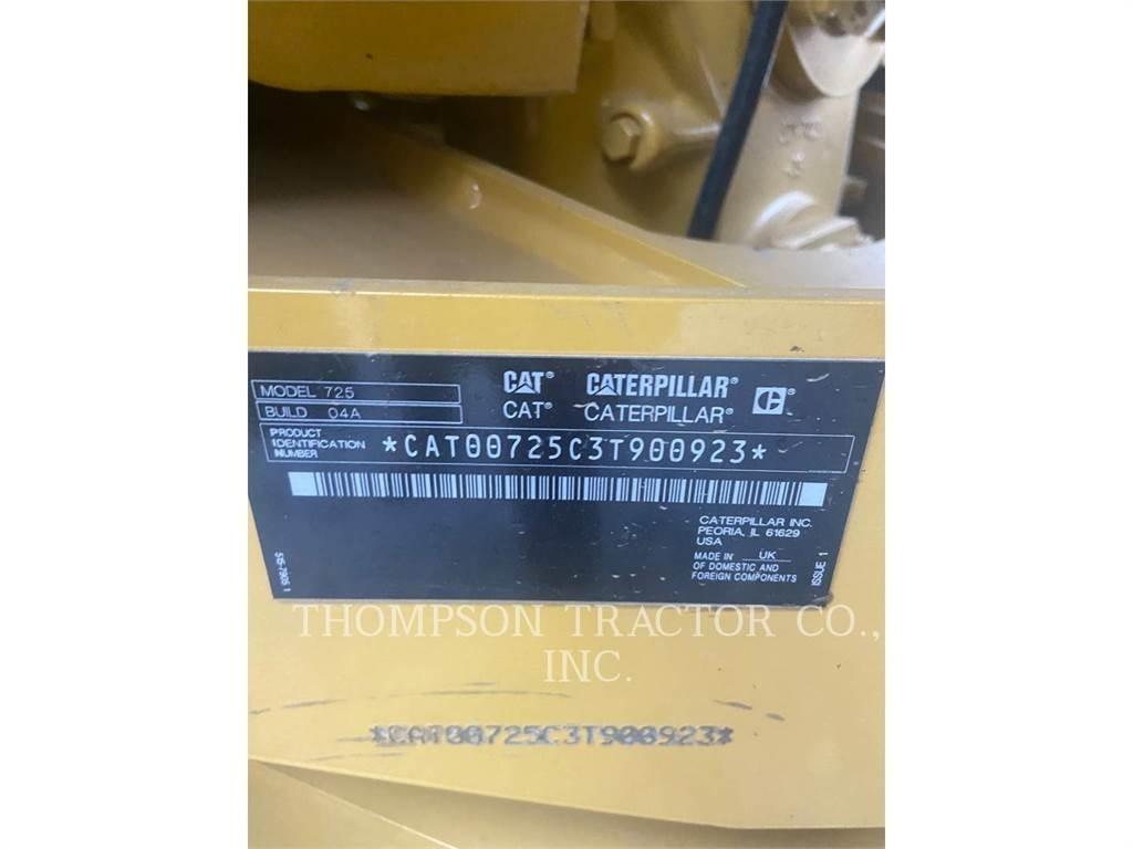 CAT 725 Tombereau articulé