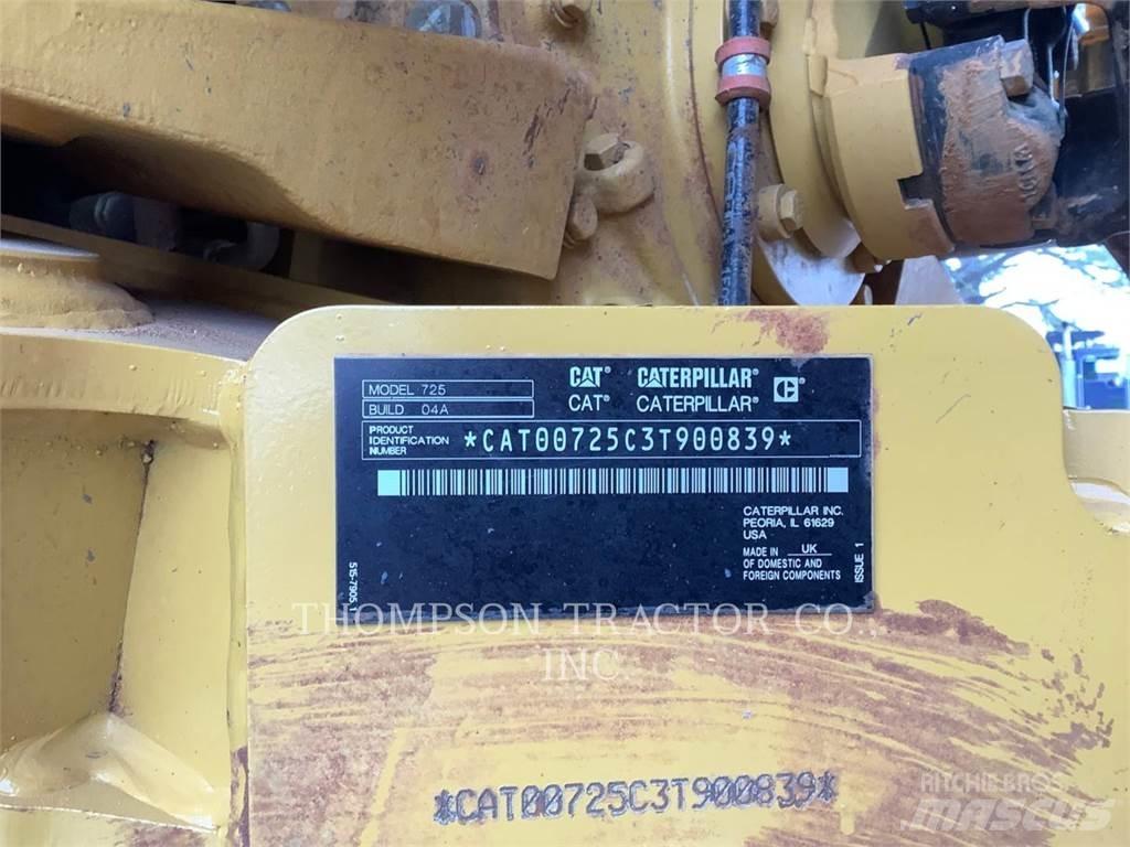 CAT 725 Tombereau articulé