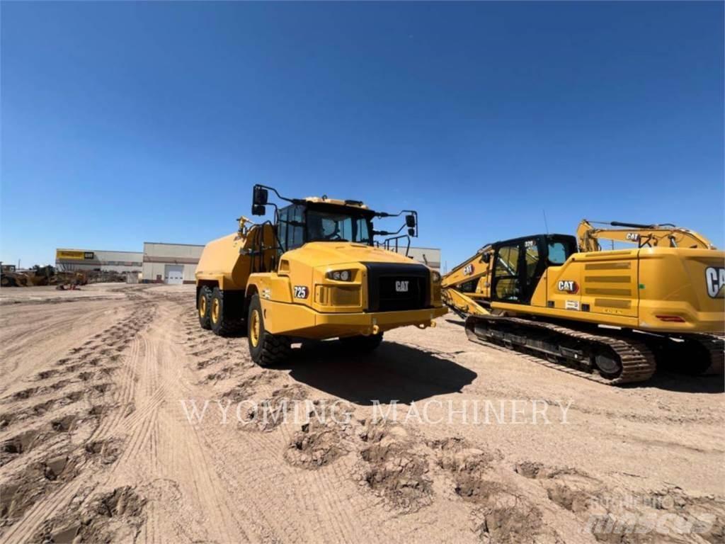 CAT 725 Tombereau articulé