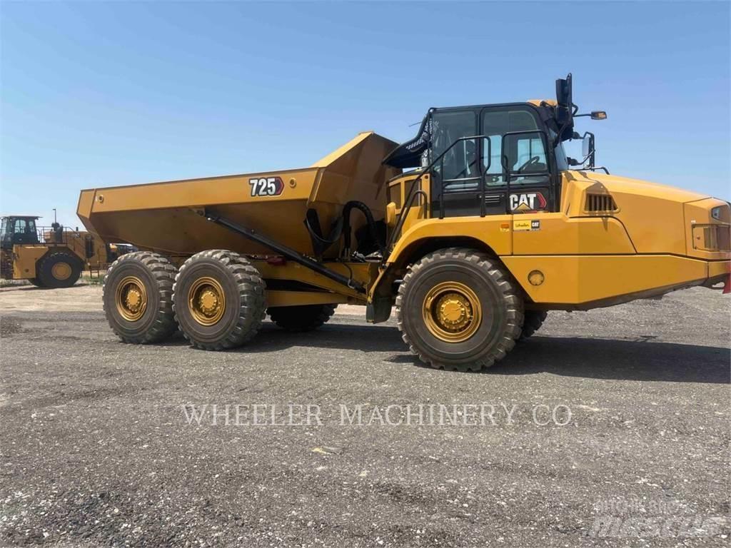 CAT 725 Tombereau articulé
