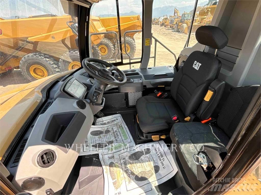 CAT 725 Tombereau articulé