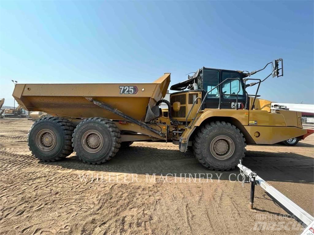 CAT 725 Tombereau articulé