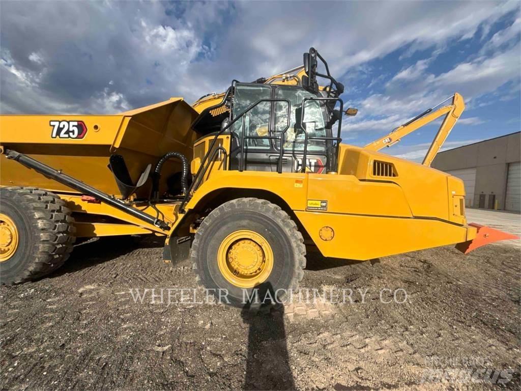 CAT 725 Tombereau articulé