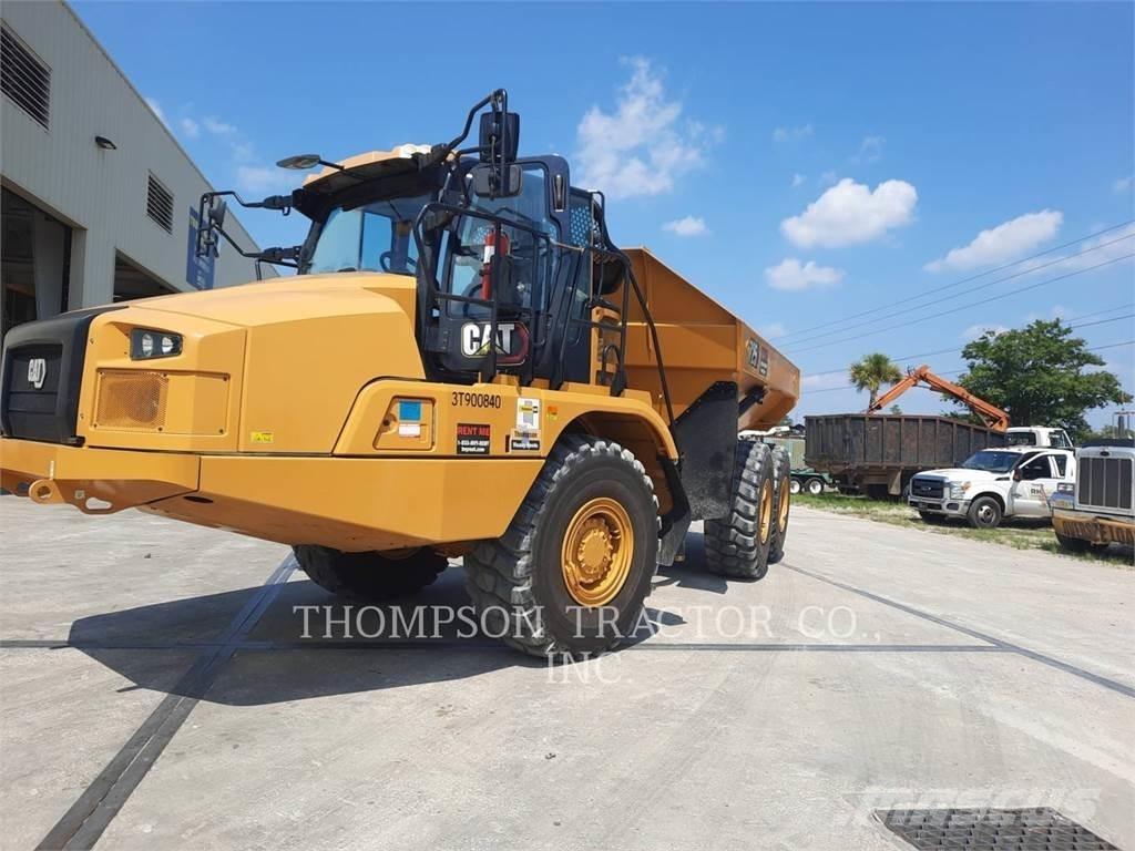 CAT 725 Tombereau articulé