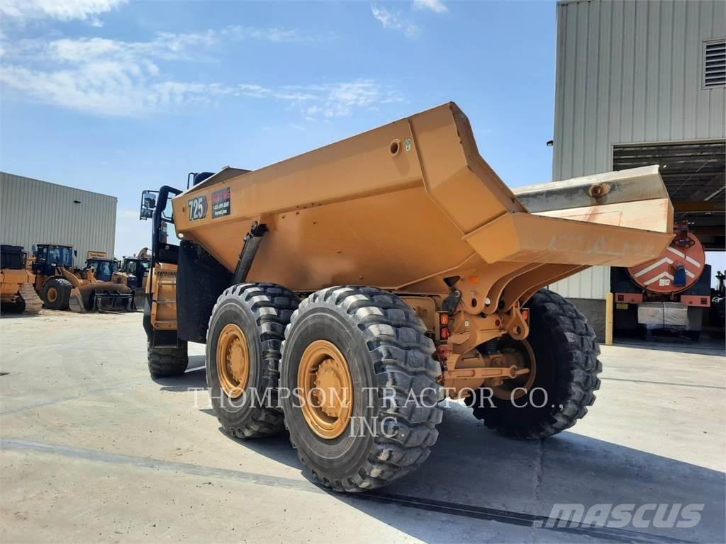 CAT 725 Tombereau articulé