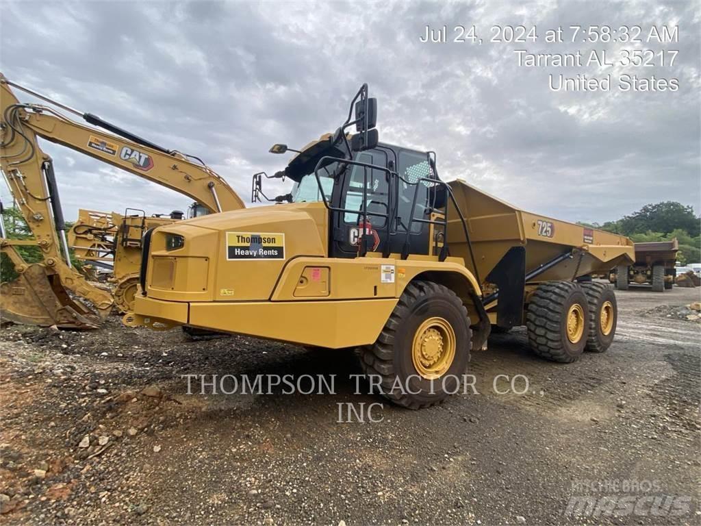 CAT 725 Tombereau articulé