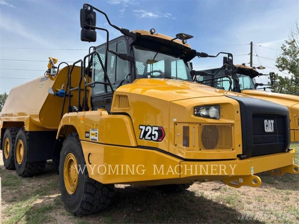 CAT 725 Tombereau articulé